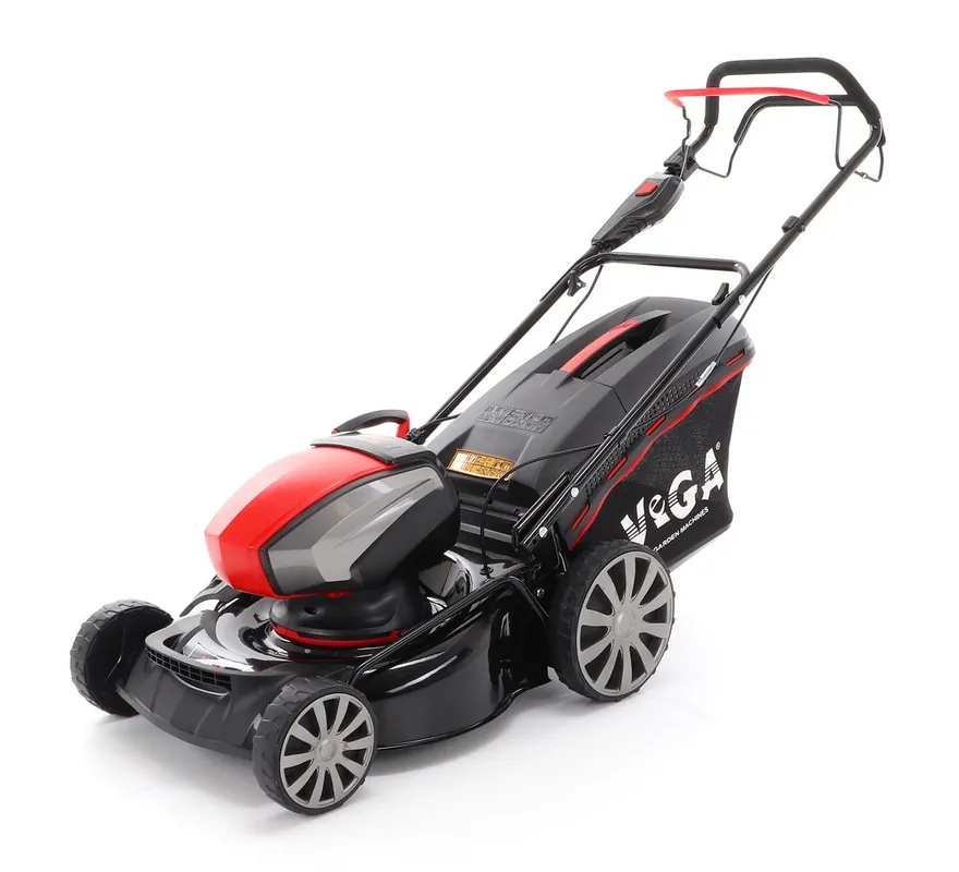 Ověřený VeGA 46S ECO 6in1 - Akumulátorová sekačka s pojezdem + AKU set